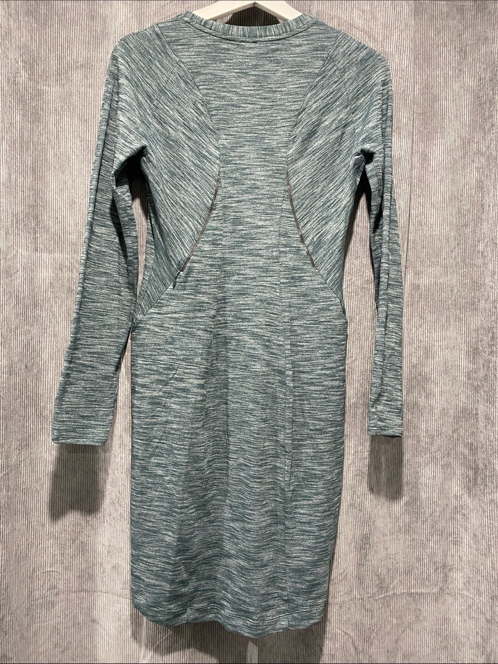 Lululemon heathered grey green long sleeve dress - Picture 6 of 7